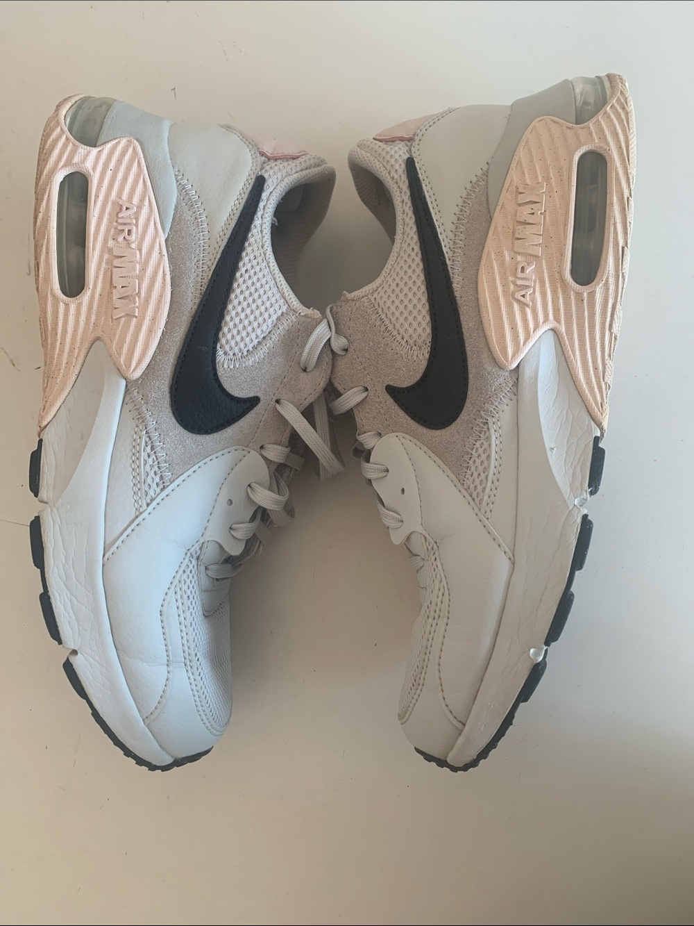 Nike womens Air Max Excee Performance Running Shoe sz 10 white peach grey